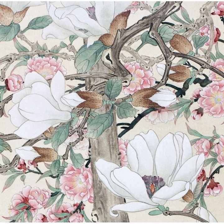 Couple de faisants sur le rocher avec les magnolias, pivoines et orchidées