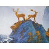 Paysage bleu et animaux légendaires - Cerfs dorés sur la montagne