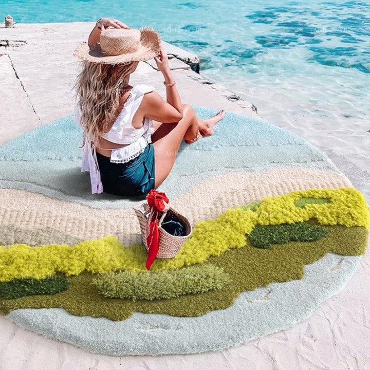 Tapis 3D velours en relief forme ronde plage tropicale - Mer bleue, sable et végétation