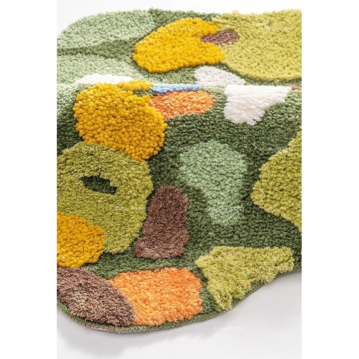Tapis épais en relief motif abstrait, poils long en différente hauteur.