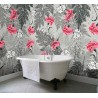 Mur de baignoire étanche, fleurs roses sur fond gris, déco salle de bain style campagne.