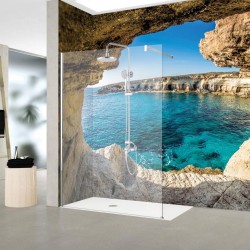 Panneau décoratif pour salle de bain en PVC avec paysage trompe l'œil 3D - Décor vue mer depuis le rocher en forme de grotte