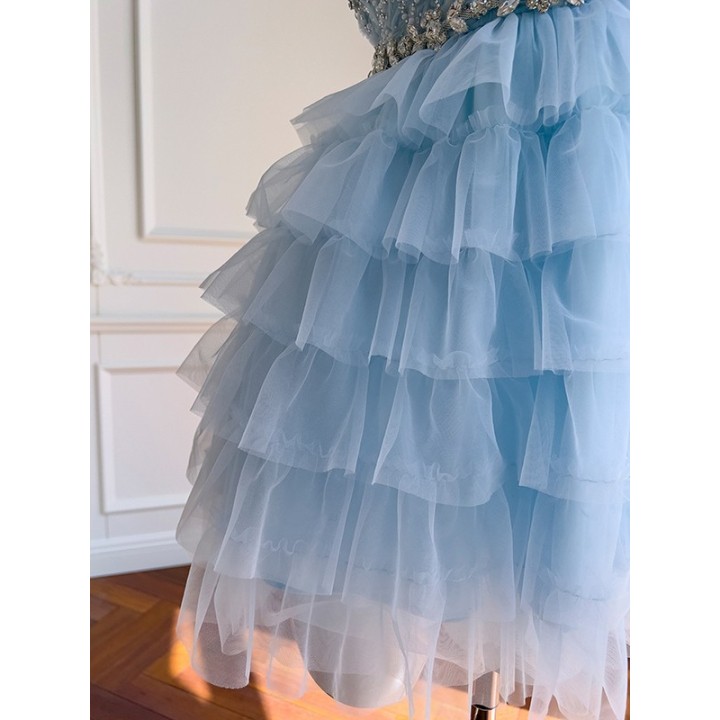 Essaiez votre robe sur mesure, design stylé matière chic couleur douce