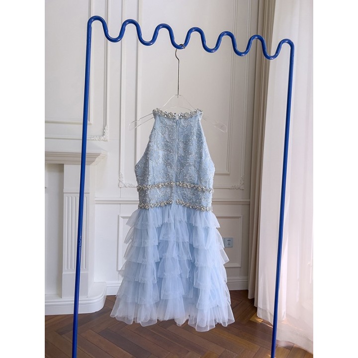 Essaiez votre robe sur mesure, design stylé matière chic couleur douce