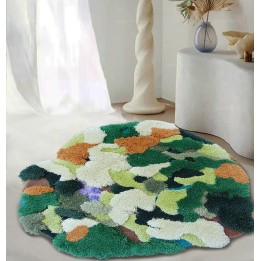 Tapis design en forme de cœur - Mousse et lichens, sous bois dans la forêt.