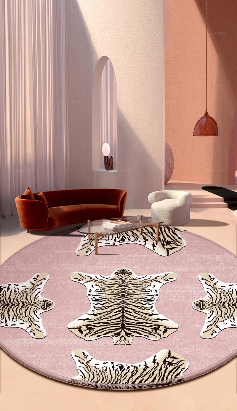 Décoration chambre fille tapis rose personnalisé motif félin fourrure de tigre, lavable pour utilisation salle de bain.