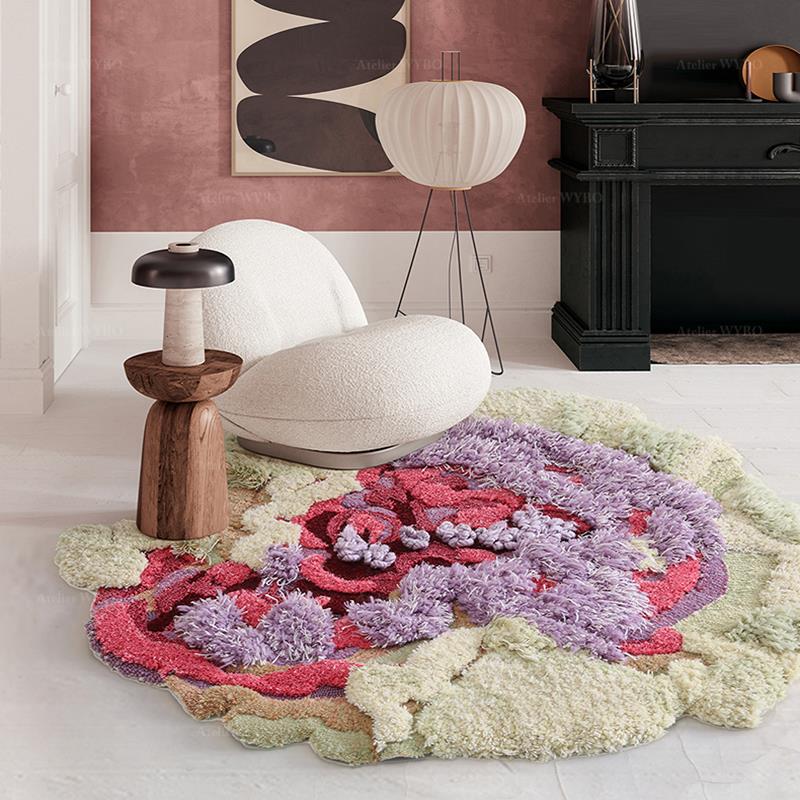 Tapis de luxe pour salon chambre design 3D ambiance romantique fait à la main en laine de Nouvelle-Zélande velours épais en différentes hauteurs, design original fleurs rose et mauve en forme de coeur.